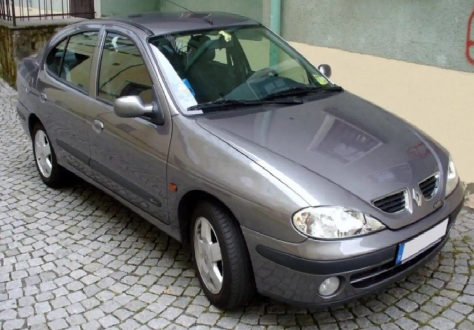 Renault Megane Megane Classic 1.4 RN c/AC Grigio - 1