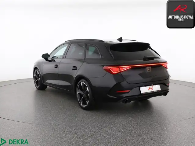 Cupra Leon view 3