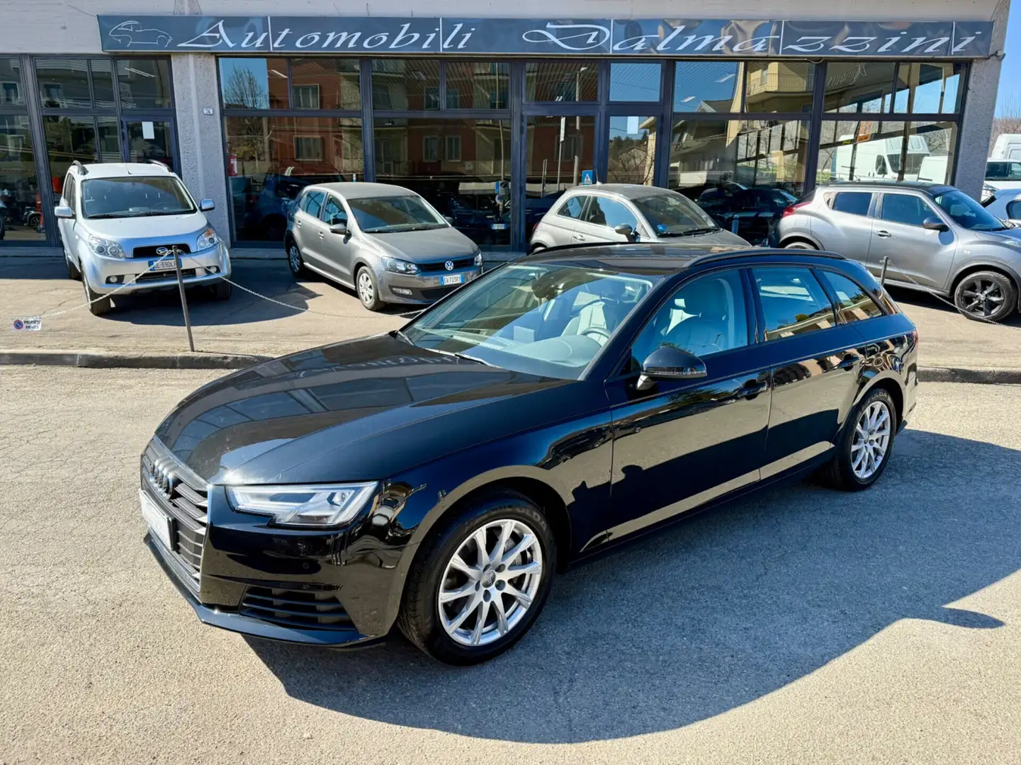 Audi A4 Avant 40 TDI quattro S tronic Business Noir - 1