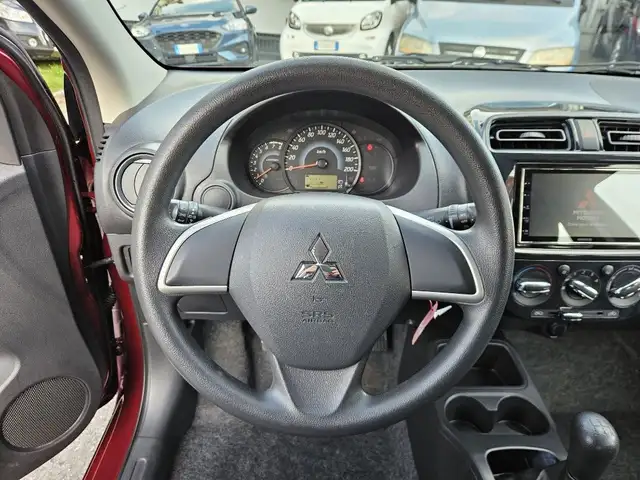 Mitsubishi Space Star view 14