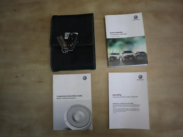 Volkswagen Transporter view 28