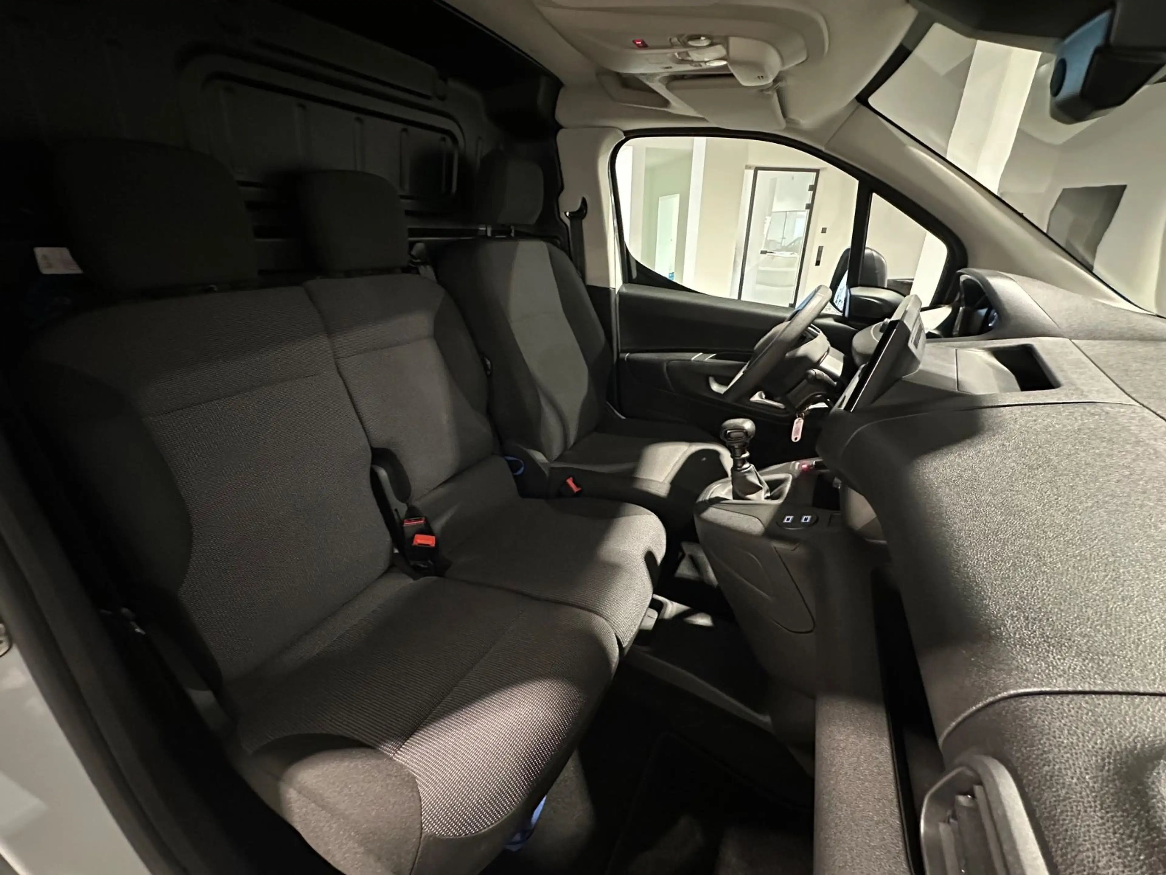 Peugeot Partner L1H1/M *Carplay,Klima,Kam.,Tempo* — photo 14