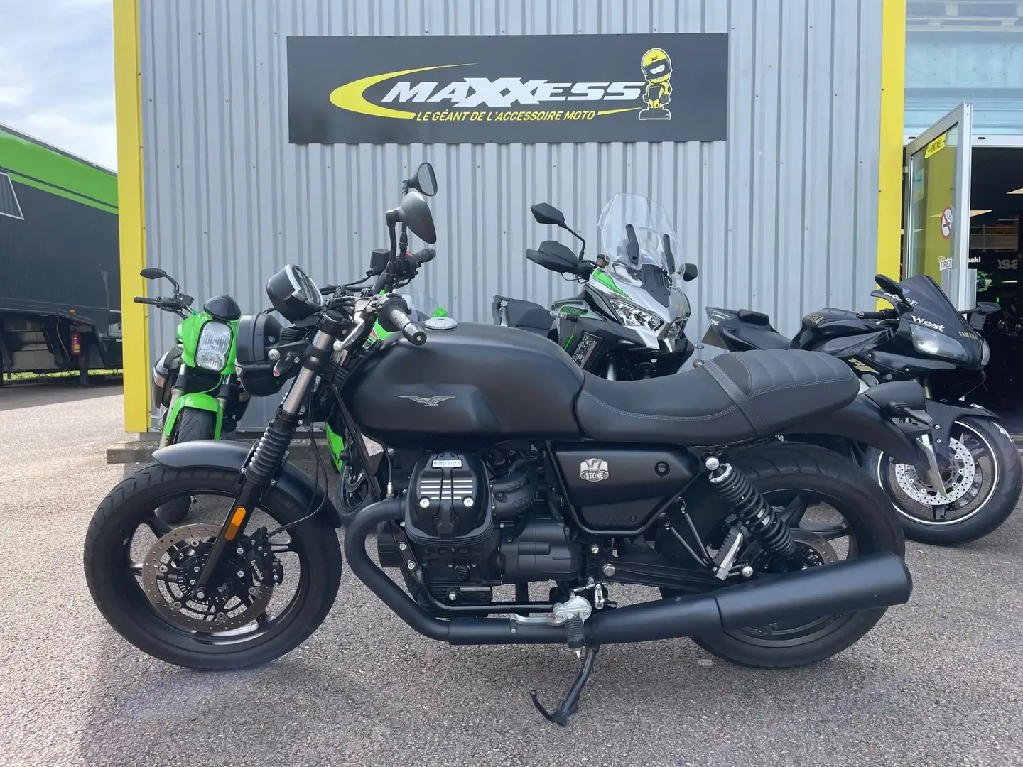 Moto Guzzi V 7 - 1