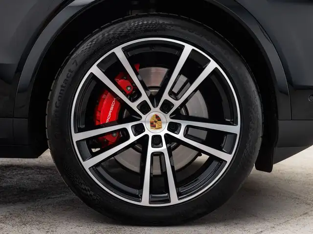 Porsche Cayenne view 6