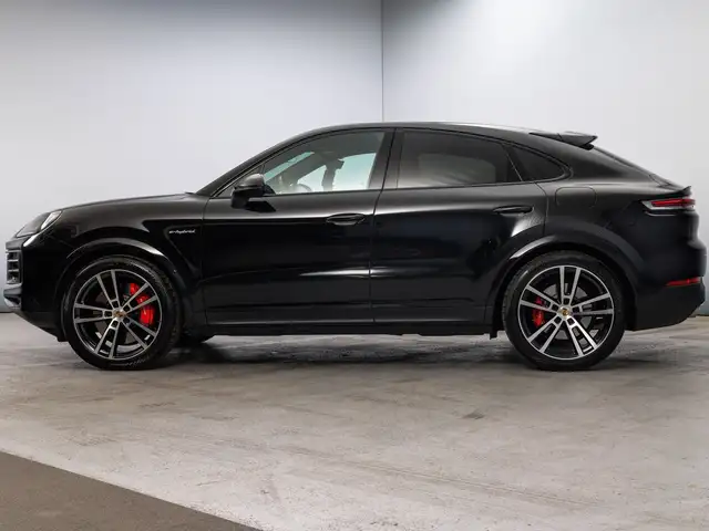 Porsche Cayenne view 2