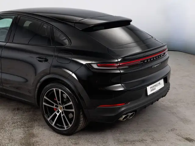 Porsche Cayenne view 9