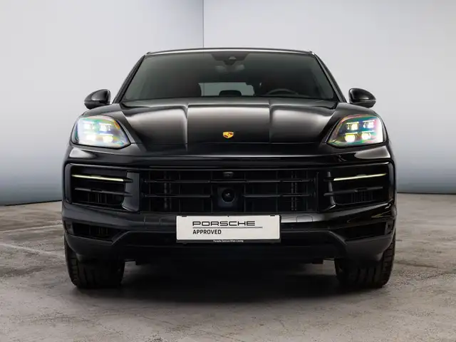 Porsche Cayenne view 4