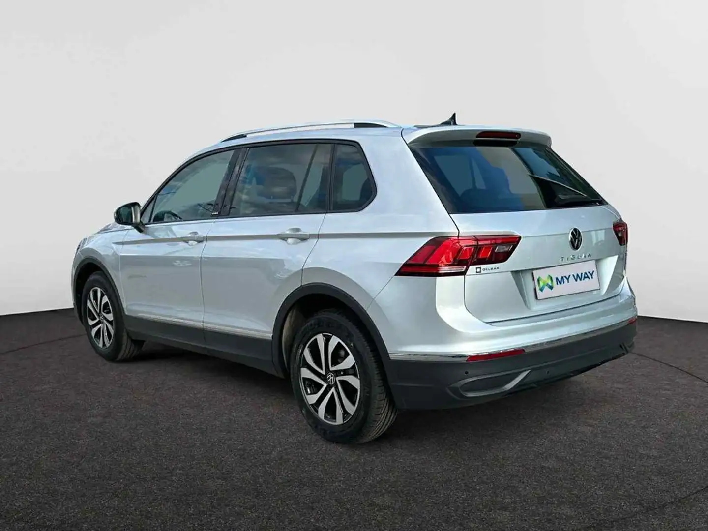 Volkswagen Tiguan Active 1.5 TSI ACT OPF 96 kW (130 ch) 6 vitesses m Grijs - 2