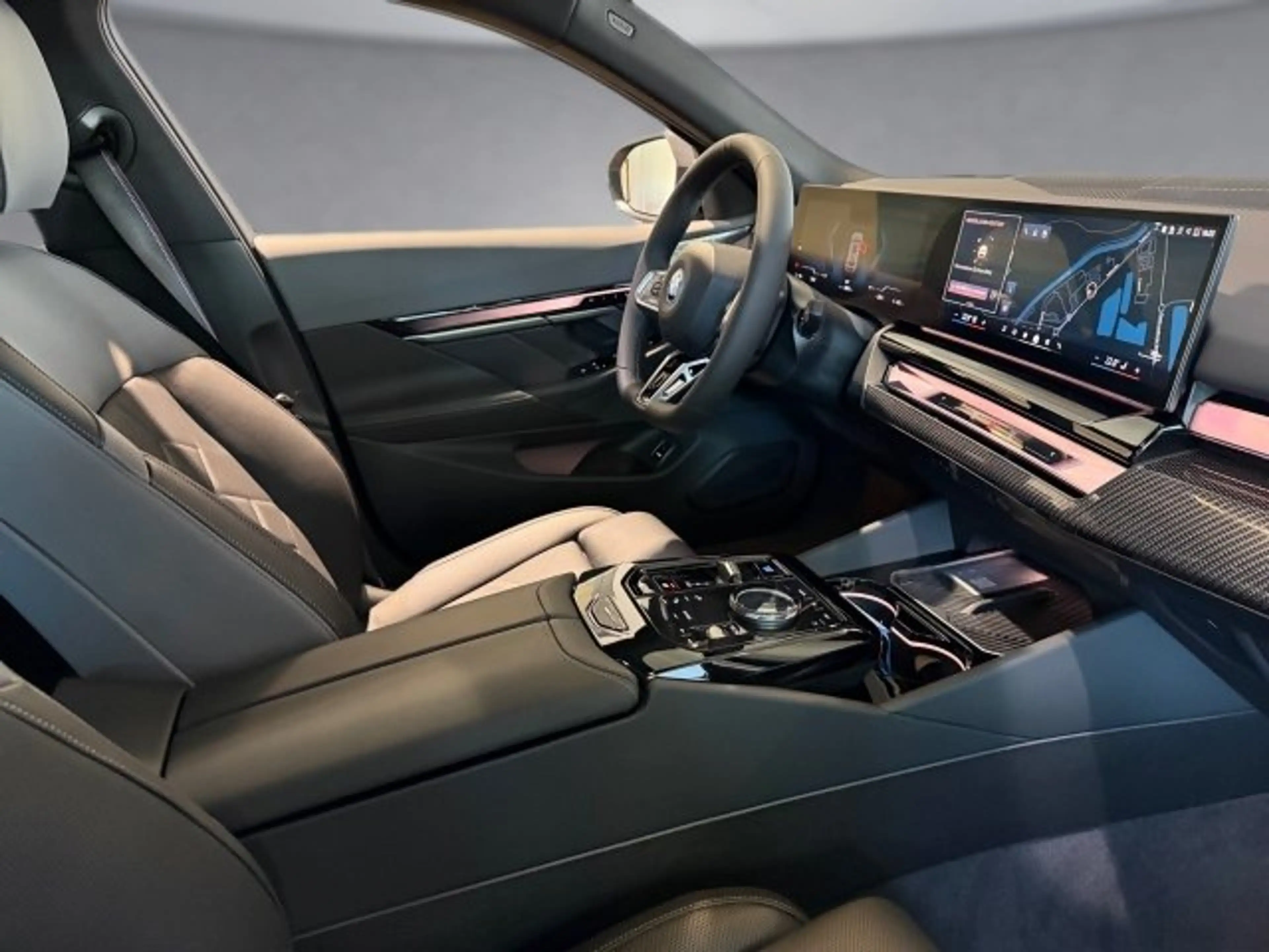 BMW i5 eDrive40 Touring — photo 6