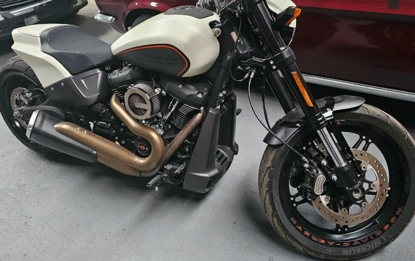 Harley-Davidson FXDR 114 Wit - 1