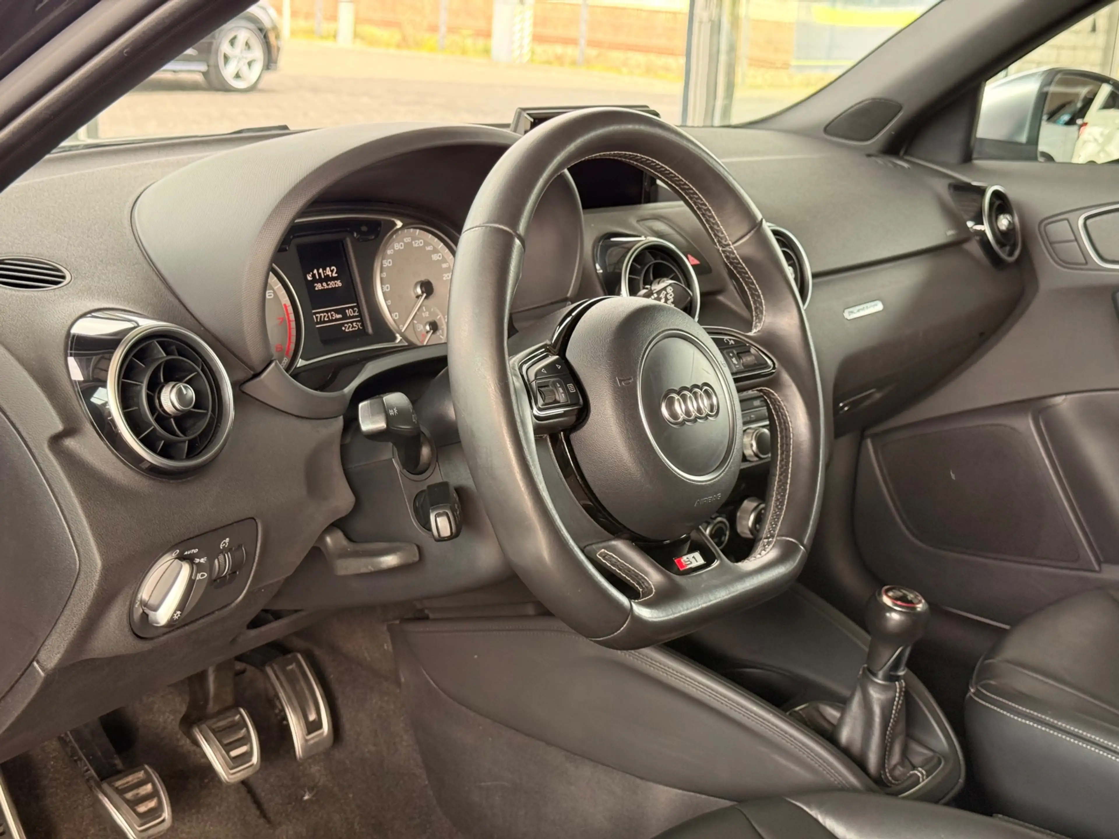 Audi S1 Sportback 2.0 TFSI S1 Quattro Pro Line Plus — photo 4