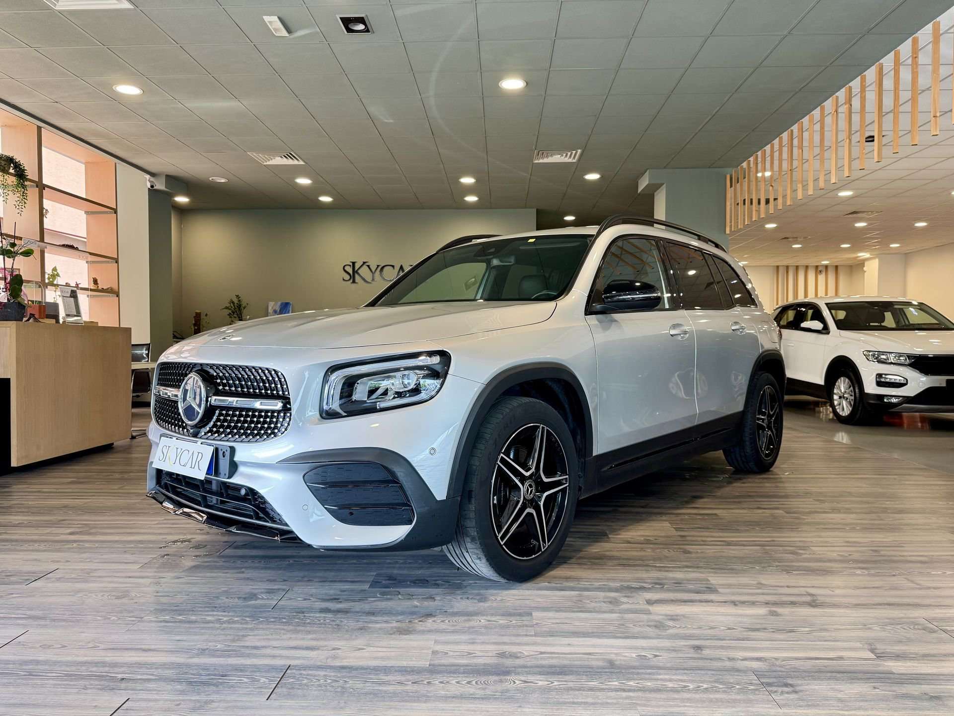 Mercedes-Benz GLB 200