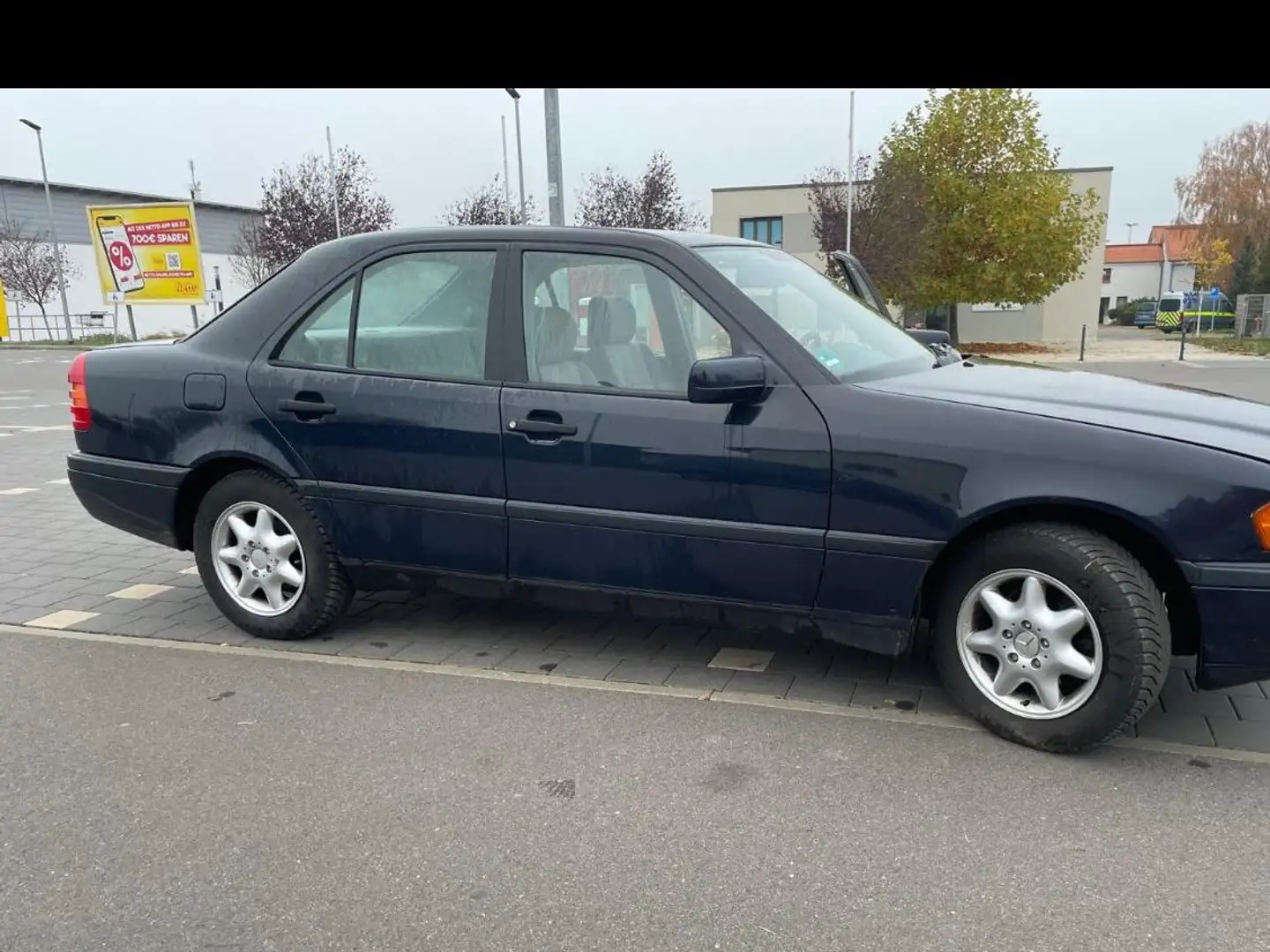 Mercedes-Benz C 180 Classic Bleu - 2