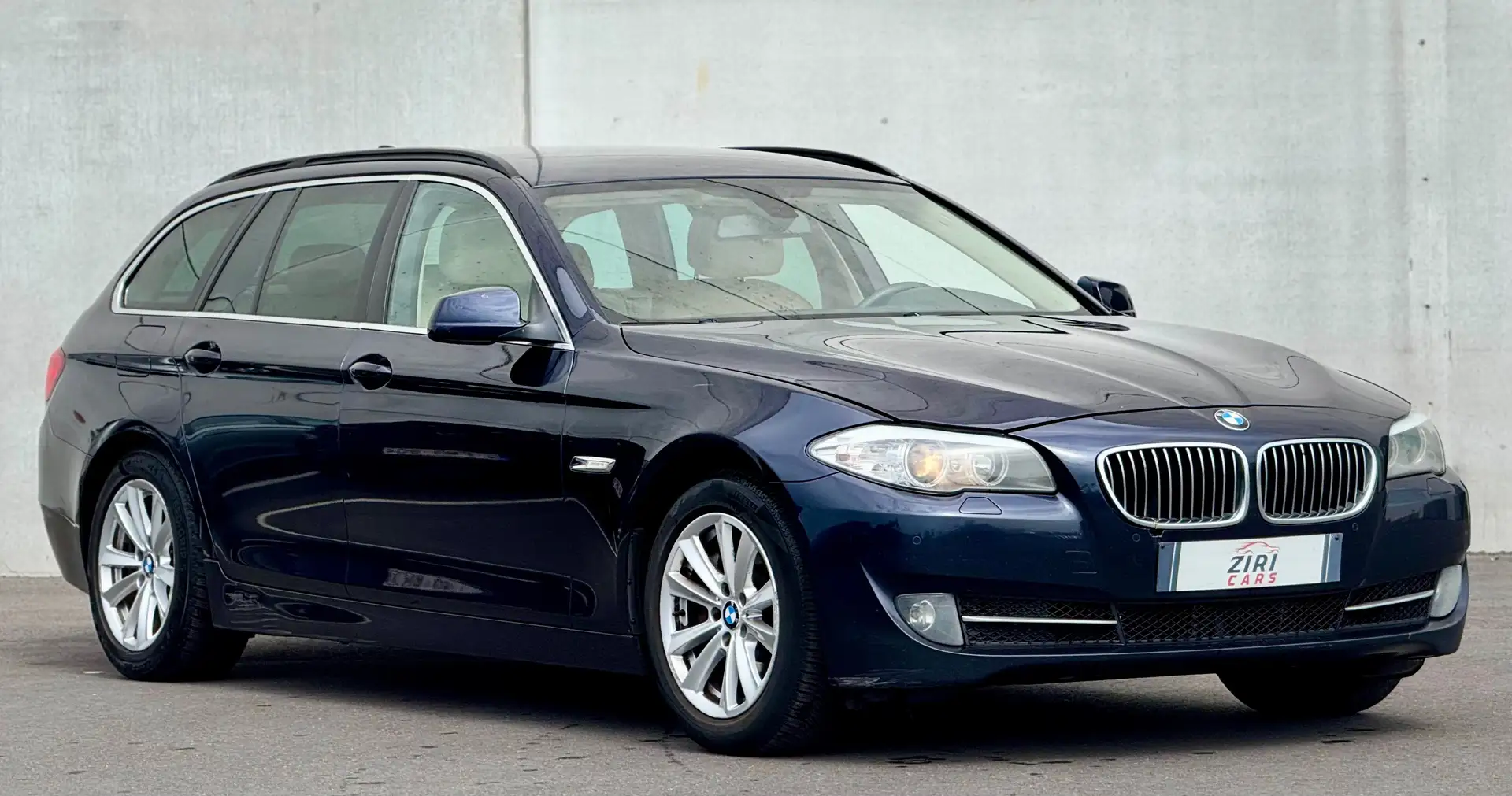 BMW 525 Touring 525dAS Start/Stop - Export - Marchand Bleu - 1