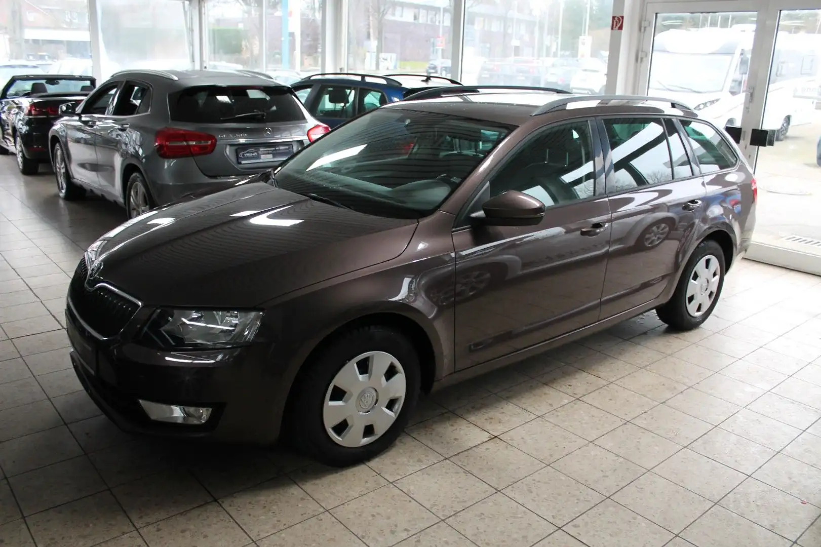 Skoda Octavia Combi Elegance Braun - 1