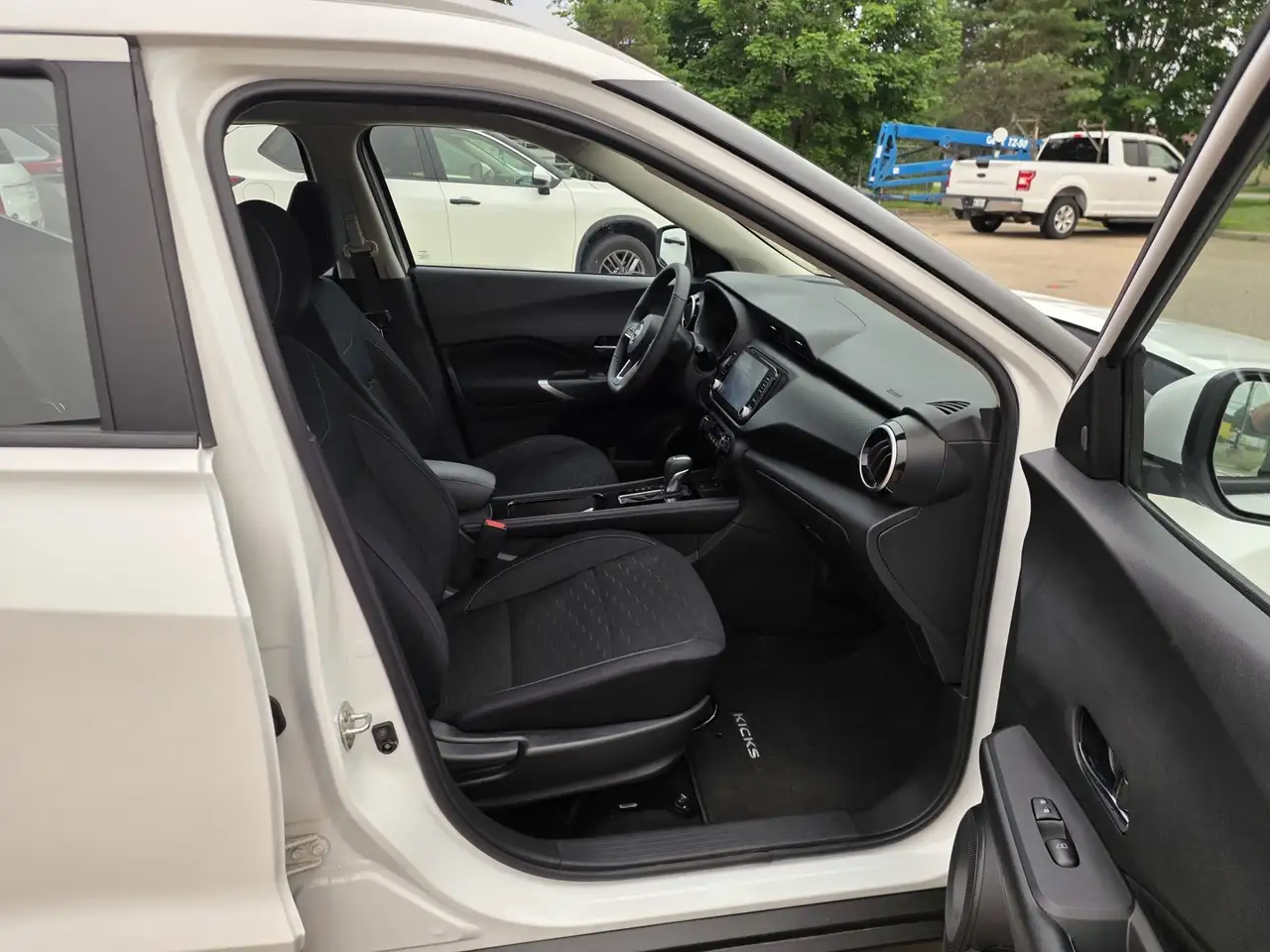 Nissan Kicks photo Nissan Kicks