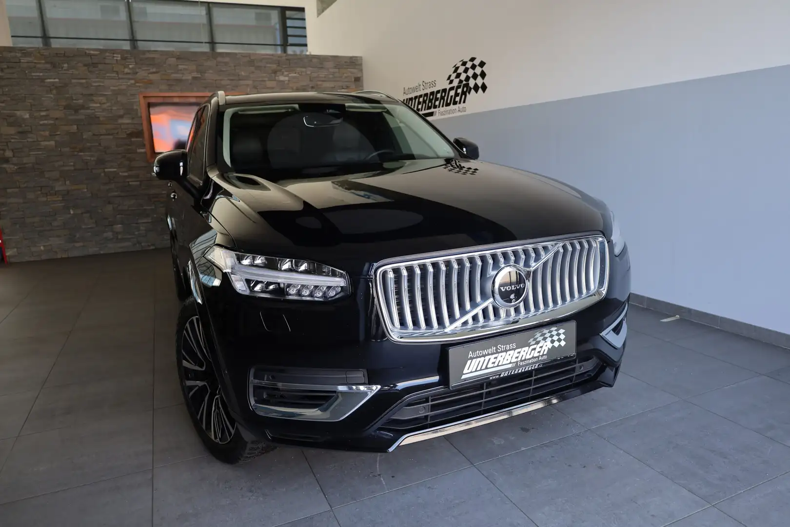 Volvo XC90 T8 AWD Recharge Plug-in Hybrid Ultra Bright Geartr Schwarz - 2