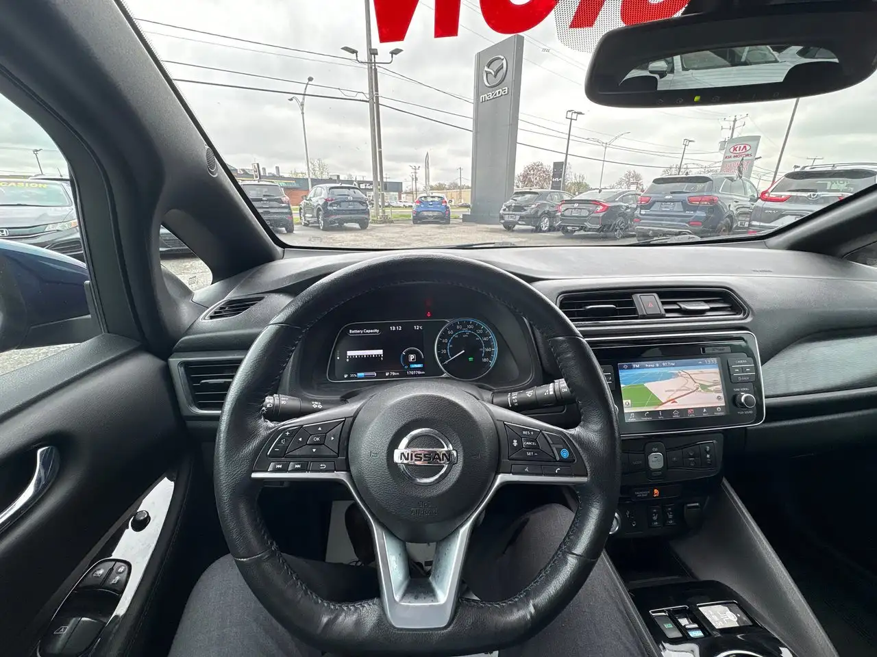 Nissan Leaf снимка Nissan Leaf