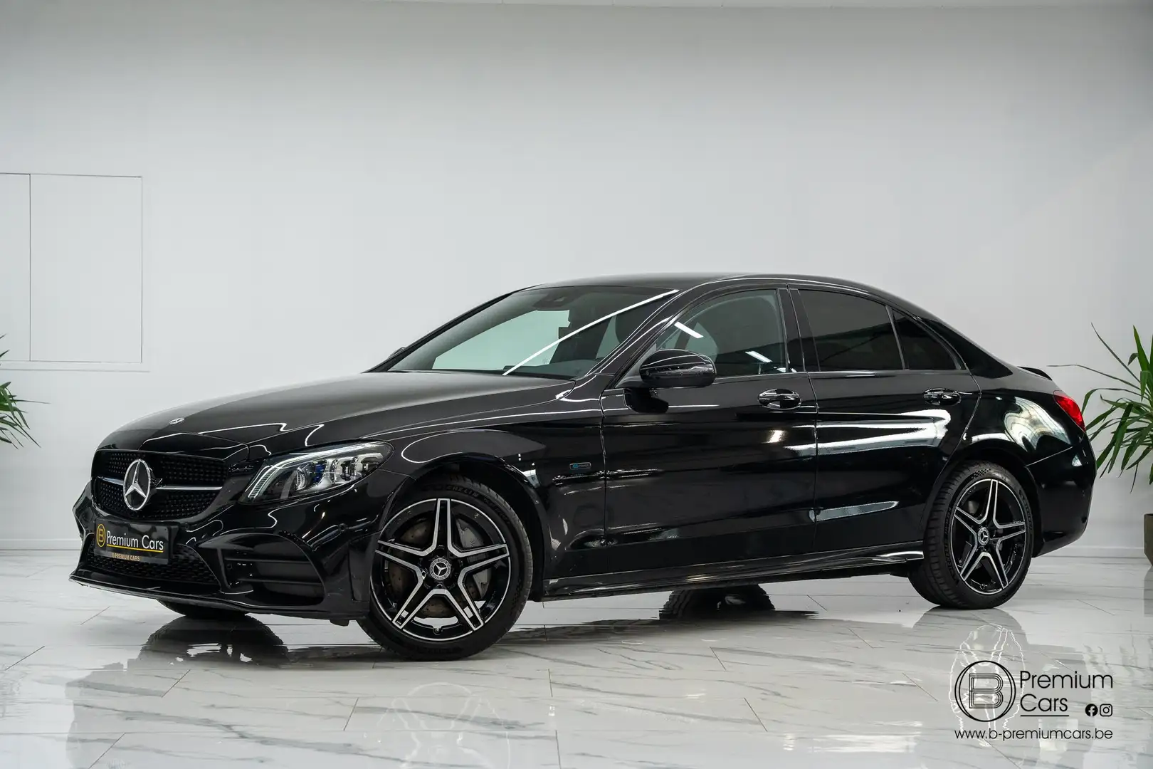 Mercedes-Benz C 300 de PHEV! Burmester! AMG Line! Sfeer! Camera! Zwart - 1