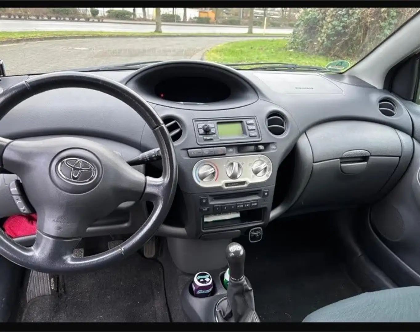 Toyota Yaris Yaris 1.3 Gümüş rengi - 2