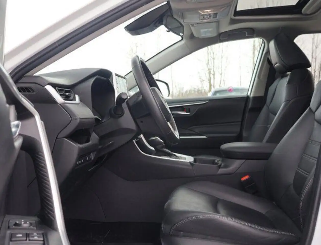 Toyota RAV 4 снимка Toyota RAV 4