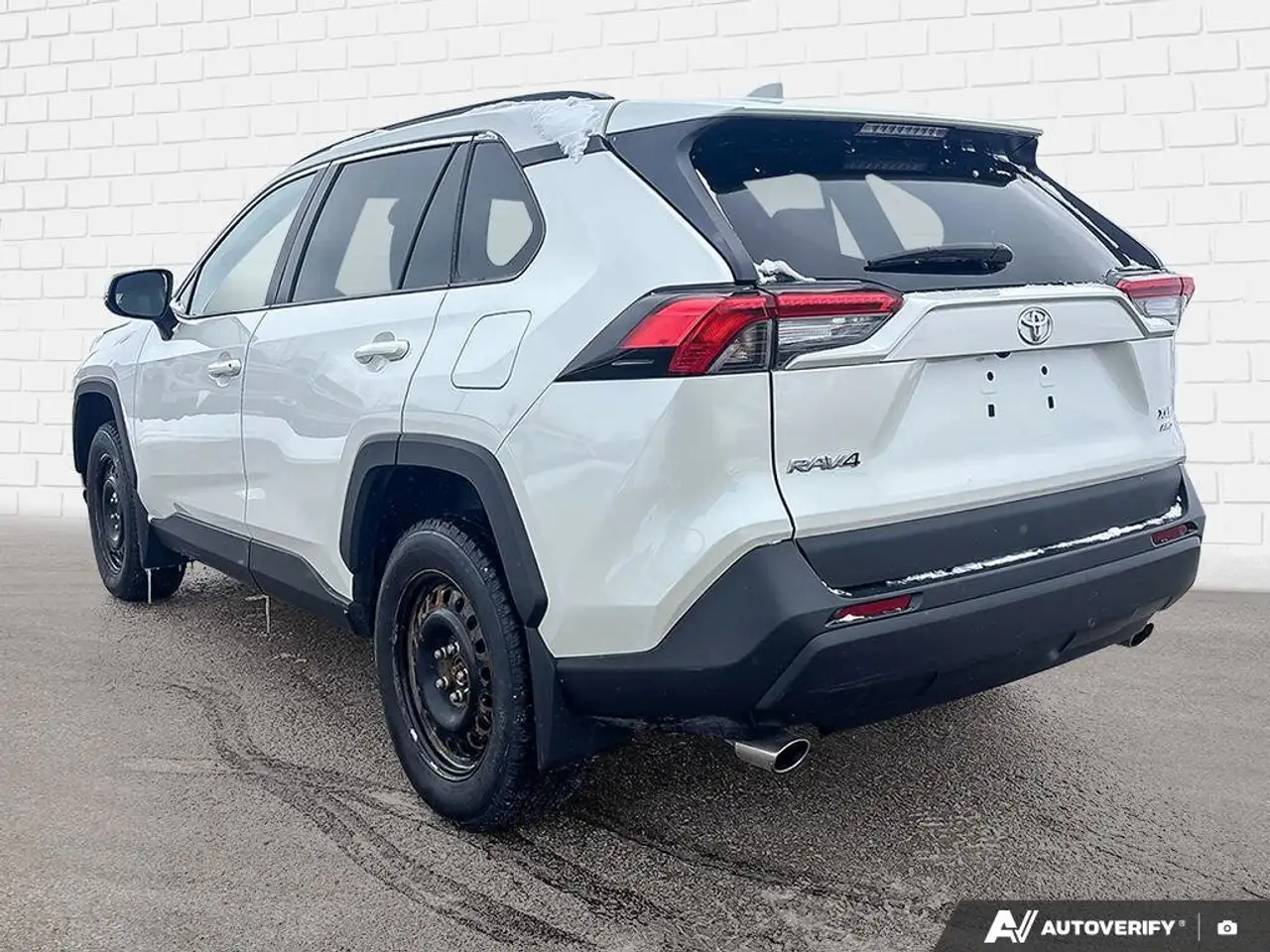 Toyota RAV 4 снимка Toyota RAV 4