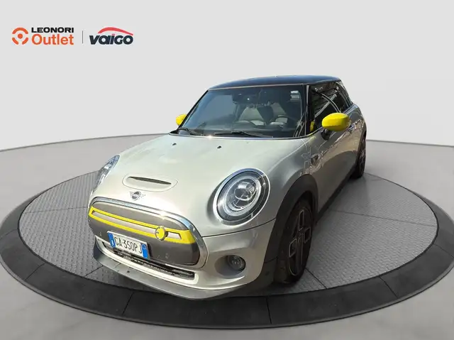 MINI Cooper SE XL auto