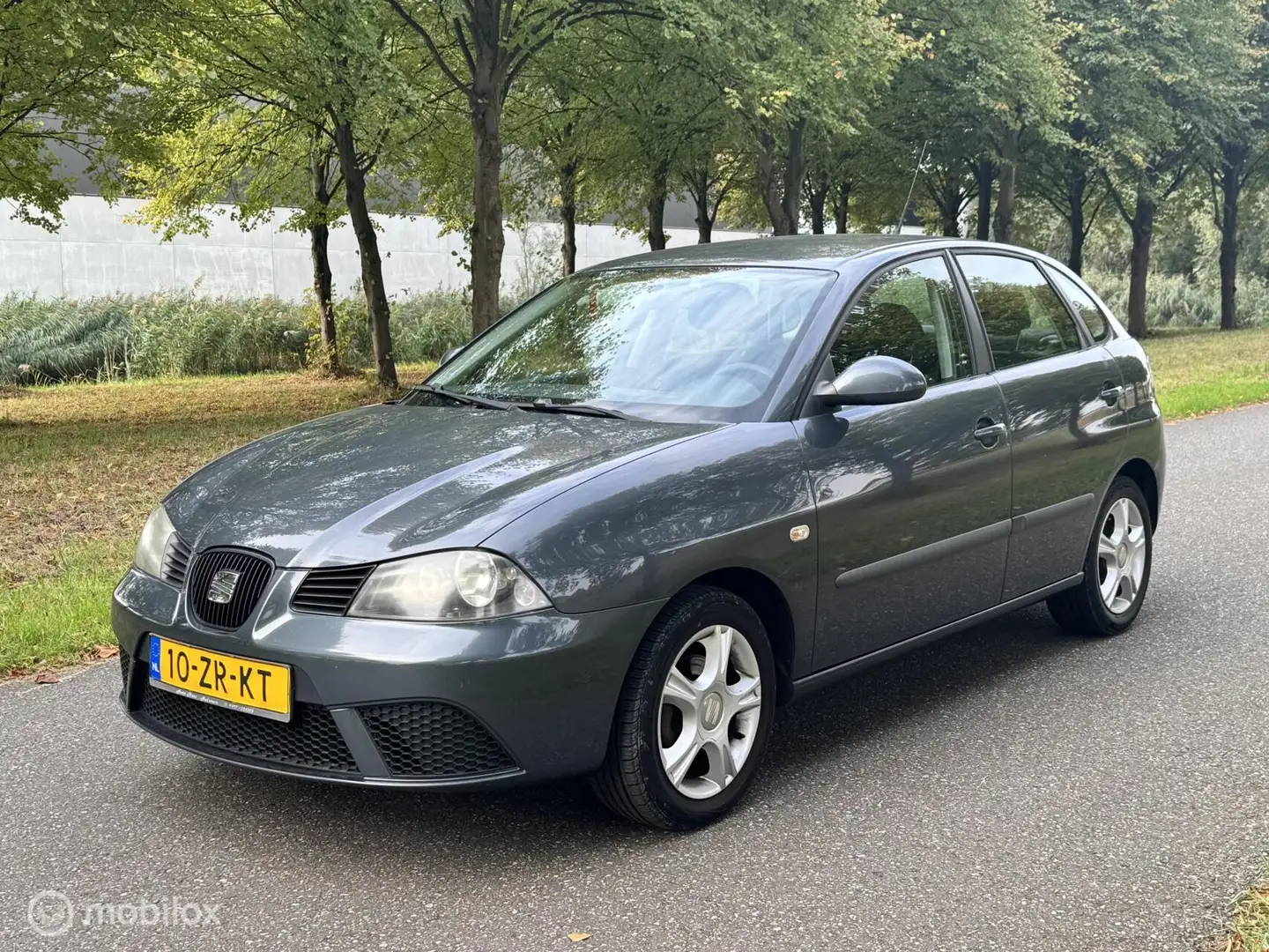 SEAT Ibiza 1.4-16V Trendstyle*APK 06/26*CRUISE CONTROL*AIRCO Grijs - 1