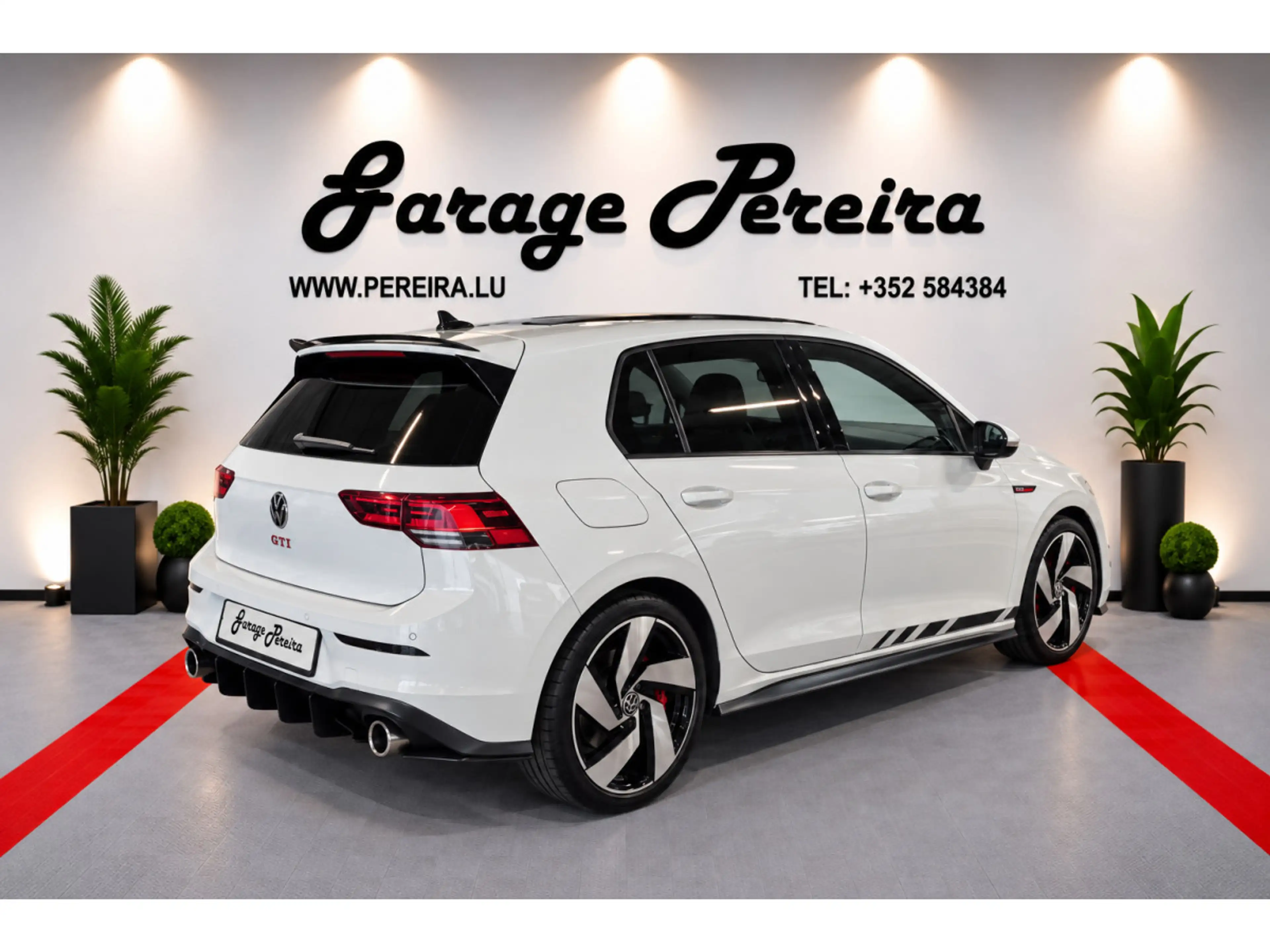Volkswagen Golf GTI Golf 8 2.0 TSI 245 DSG PANO NAVI — photo 3