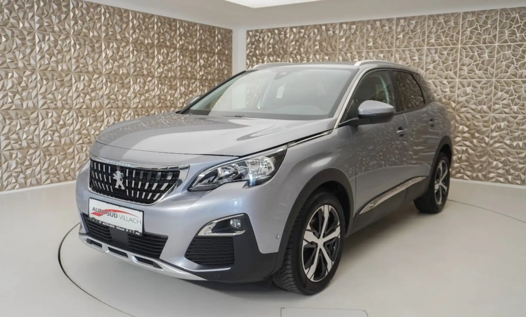 Peugeot 3008 1,2 PureTech Allure Grau - 2