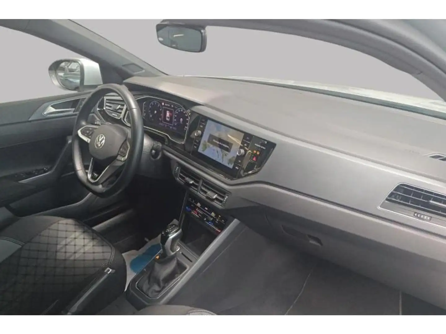 Volkswagen Taigo R-Line 1.0 TSI 115 pk Gris - 2