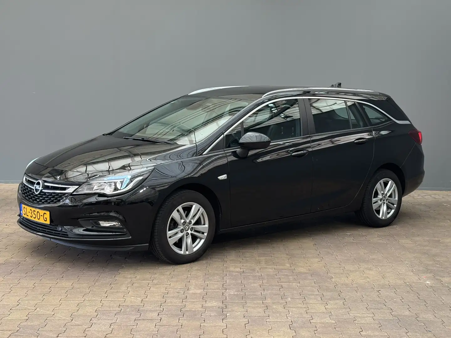 Opel Astra Sports Tourer 1.0 Online Edition | Achteruitrijcam Noir - 1