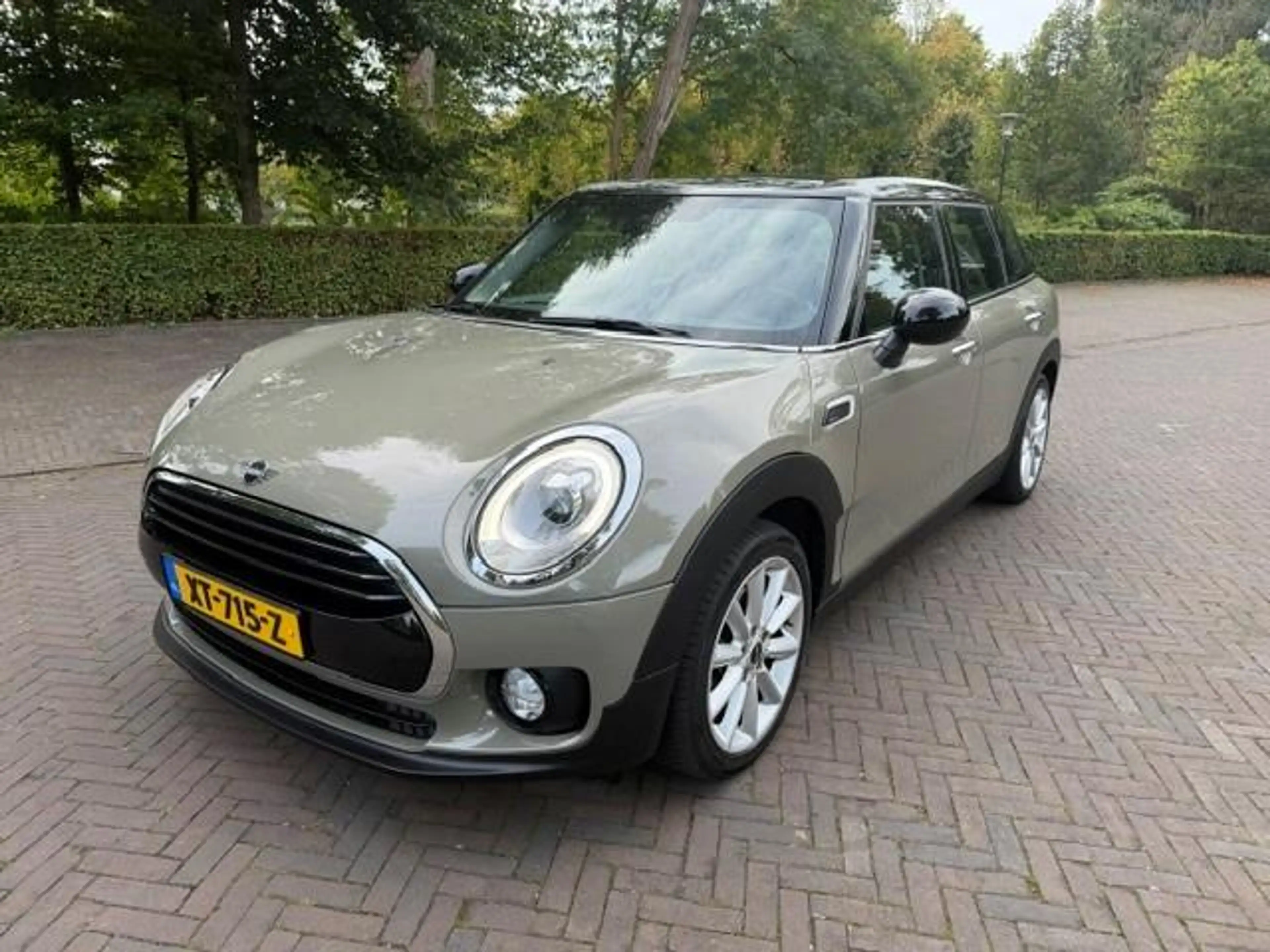 MINI Cooper Clubman 1.5 Pepper Automaat Halfleer/Stoelverwarming/Navig