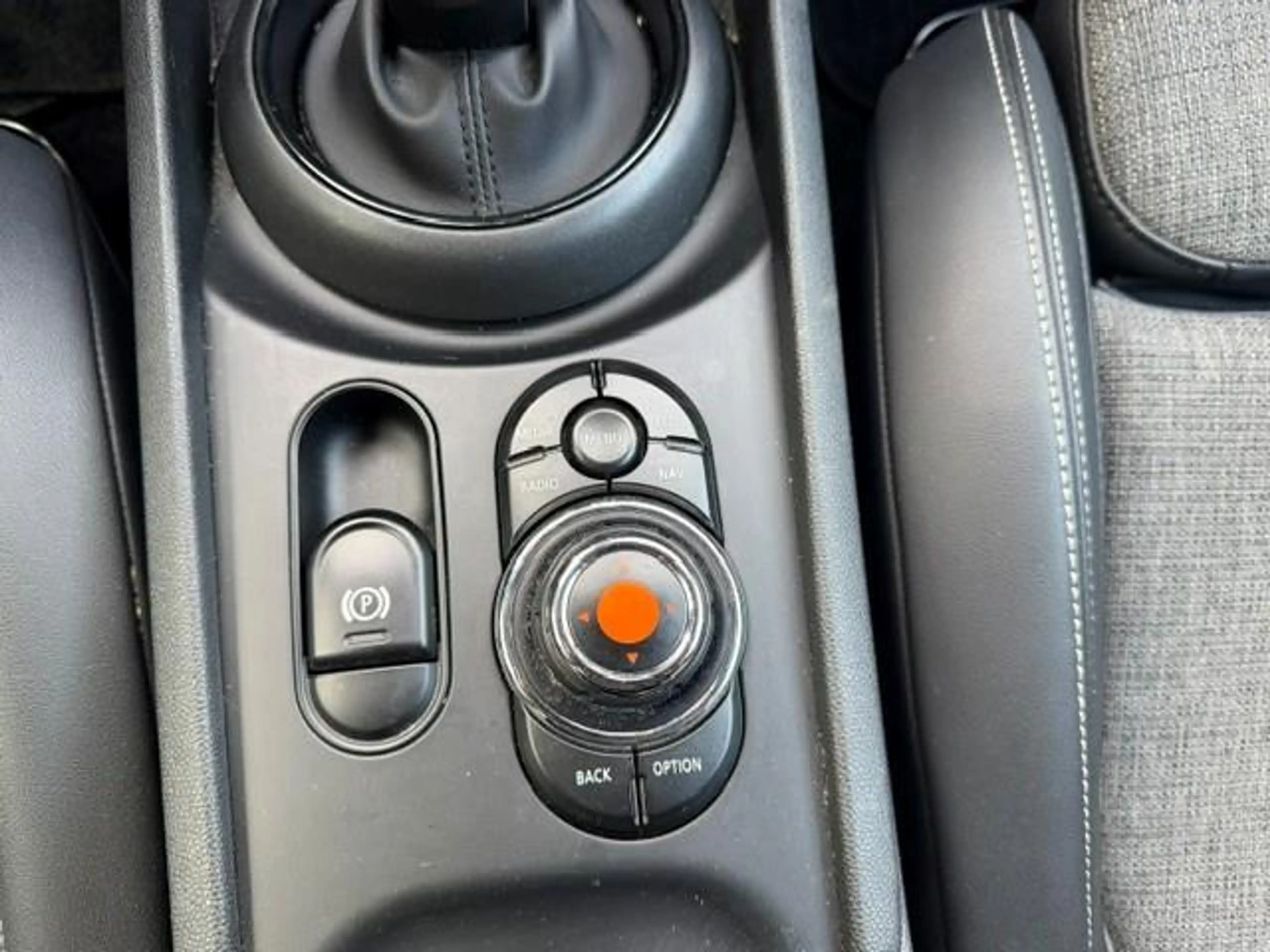 MINI Cooper Clubman 1.5 Pepper Automaat Halfleer/Stoelverwarming/Navig — photo 10