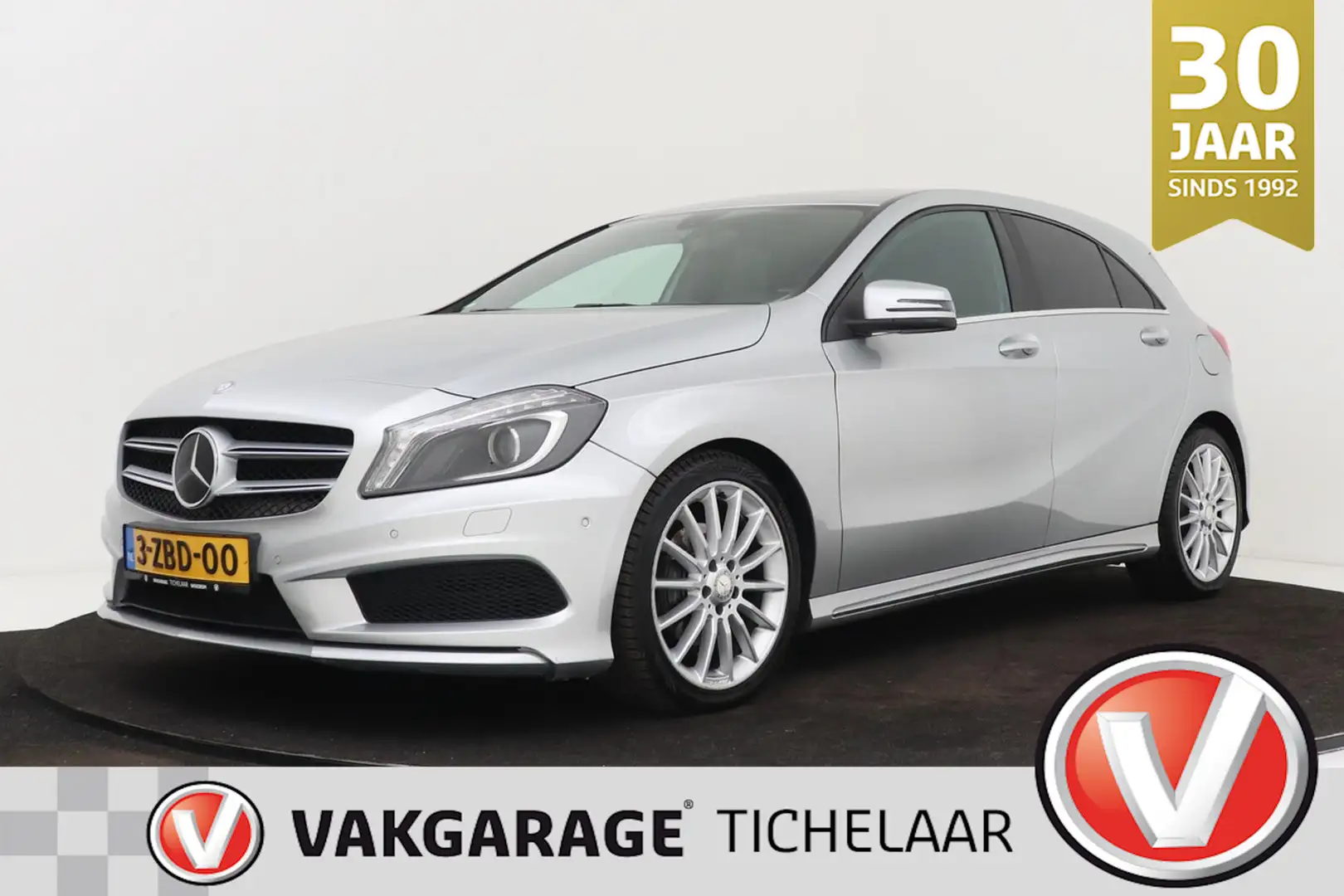 Mercedes-Benz A 180 Ambition | AMG-Line | Org NL | Sportstoelen | Auto Grijs - 1