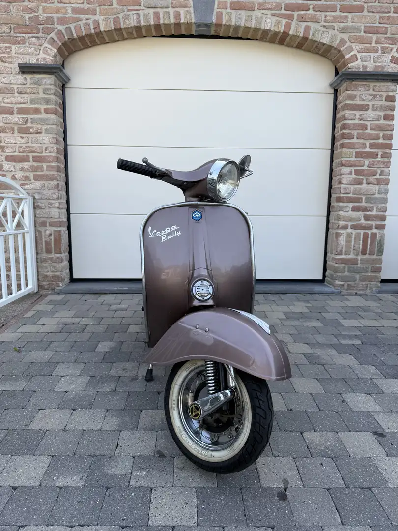 Vespa 180 Rally - 1