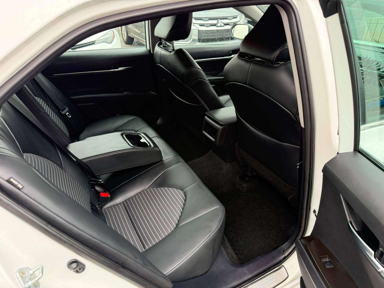 2024 Toyota Camry Sedan — view 9