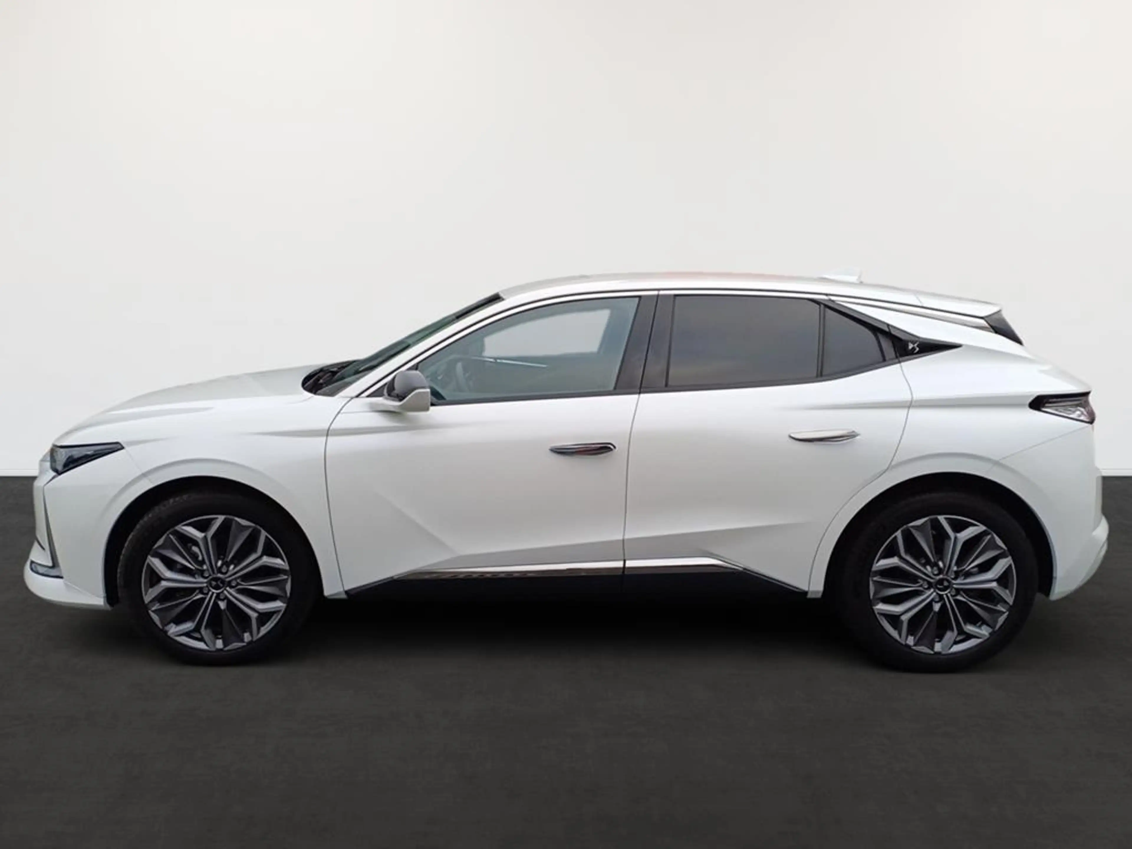 DS Automobiles DS 4 DS 4 PureTech 130 Trocadero — photo 5