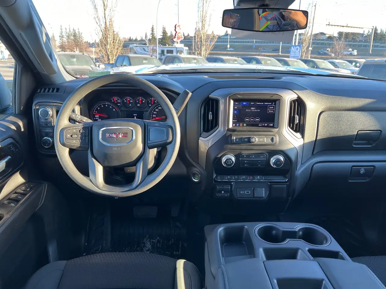 GMC Sierra 1500 снимка GMC Sierra 1500