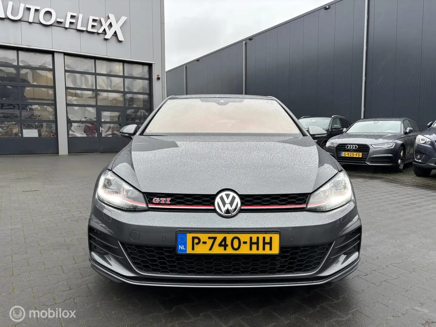 Volkswagen Golf GTI 2.0 TSI Performance Grijs - 2