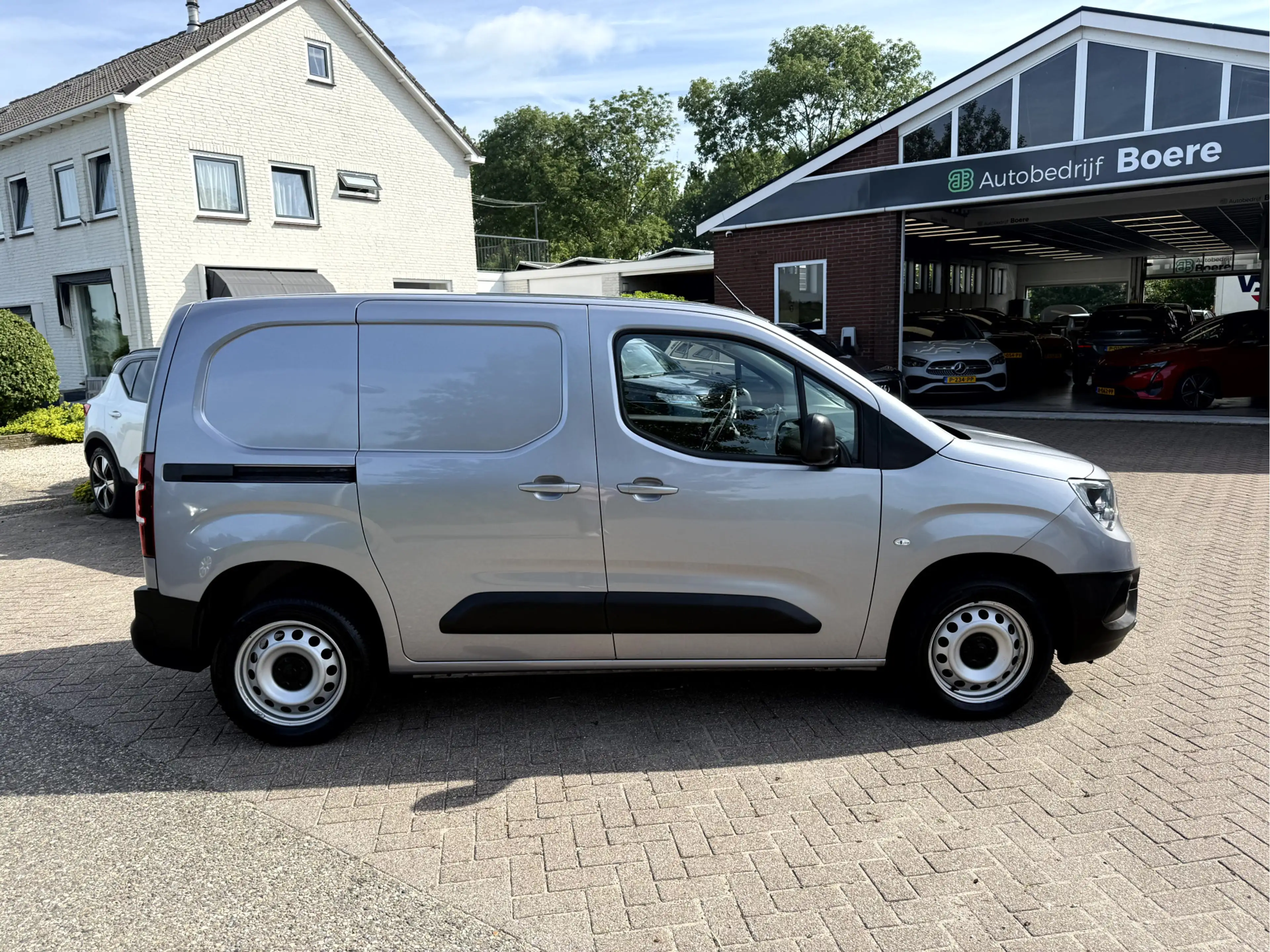 Opel Combo 1.5D 130pk Automaat Navi, App Connect — photo 2