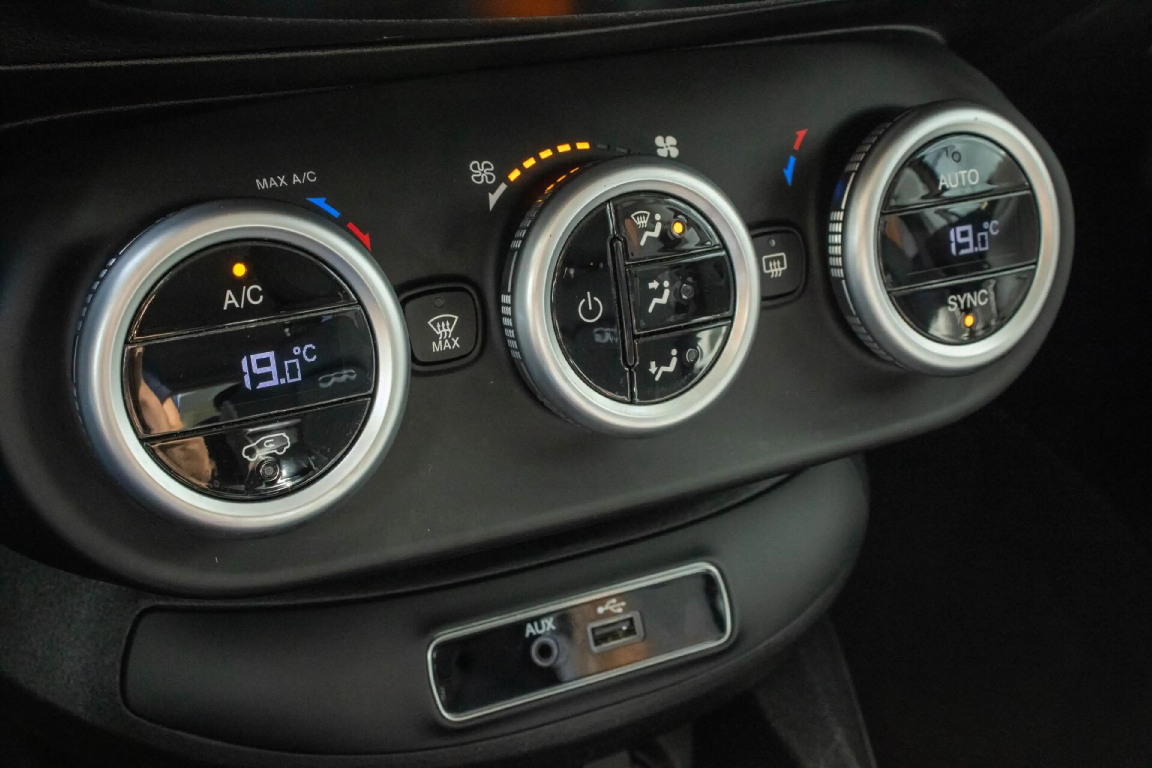 Fiat 500X 1.4 Turbo MultiAir Cross|Parkeersensoren Achter|Tr — photo 32