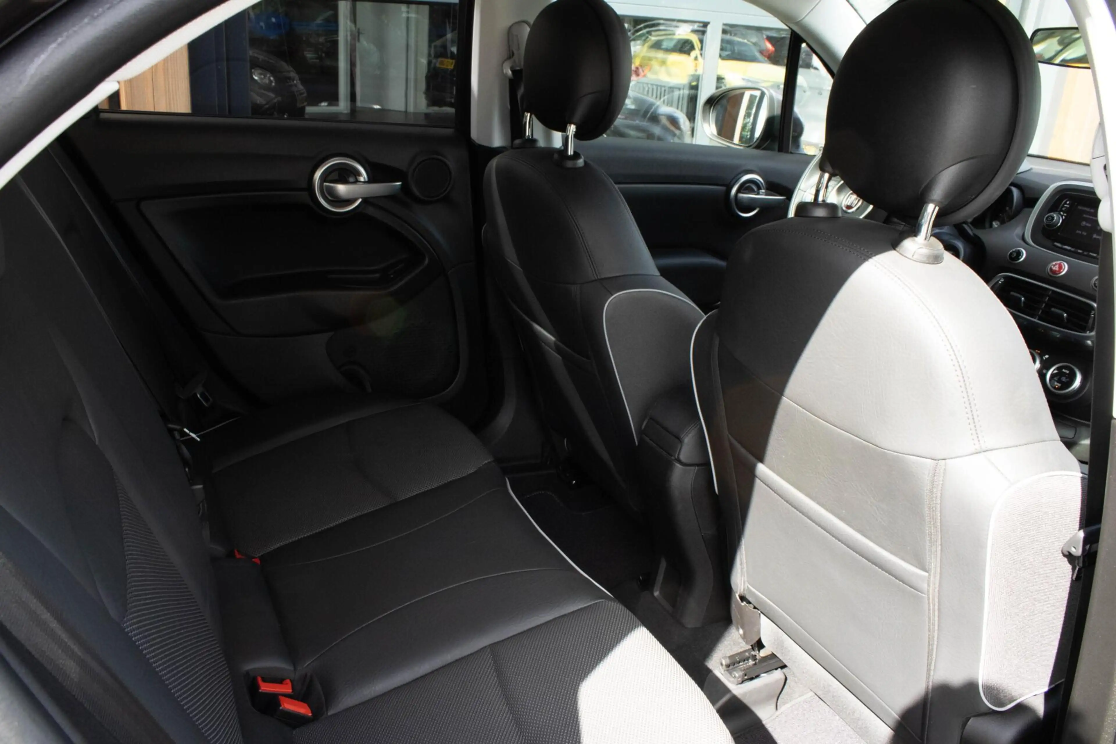Fiat 500X 1.4 Turbo MultiAir Cross|Parkeersensoren Achter|Tr — photo 35