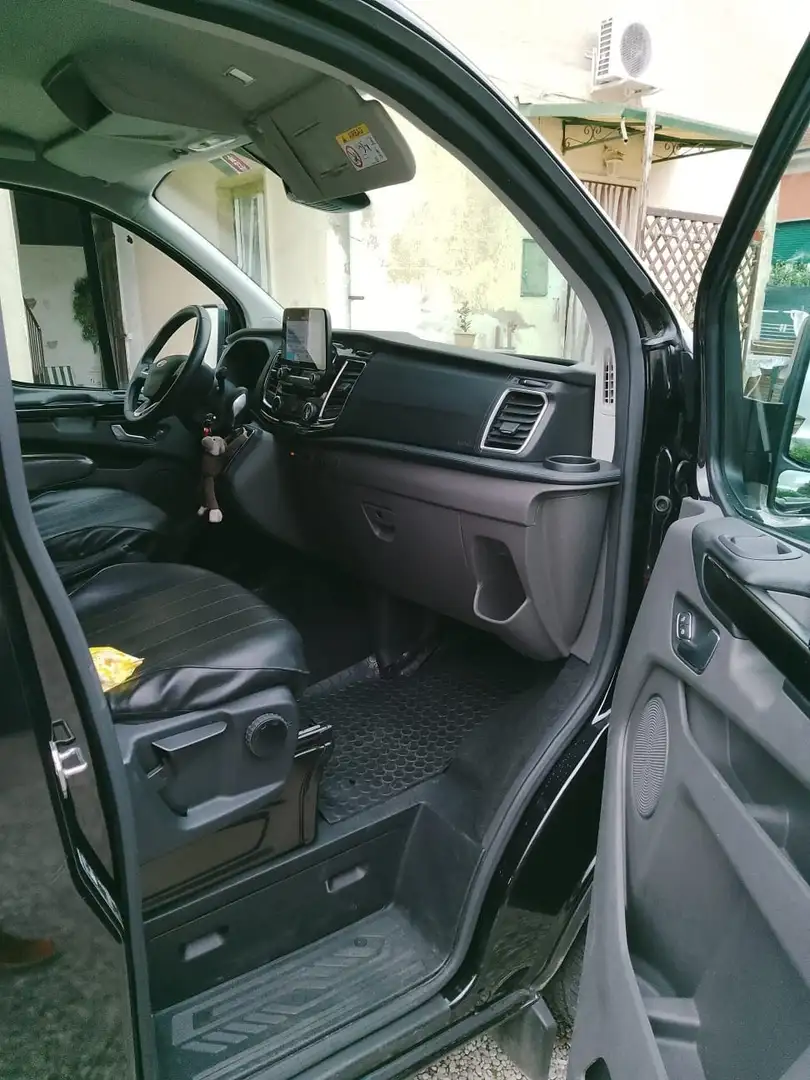 Ford Tourneo Custom - 2