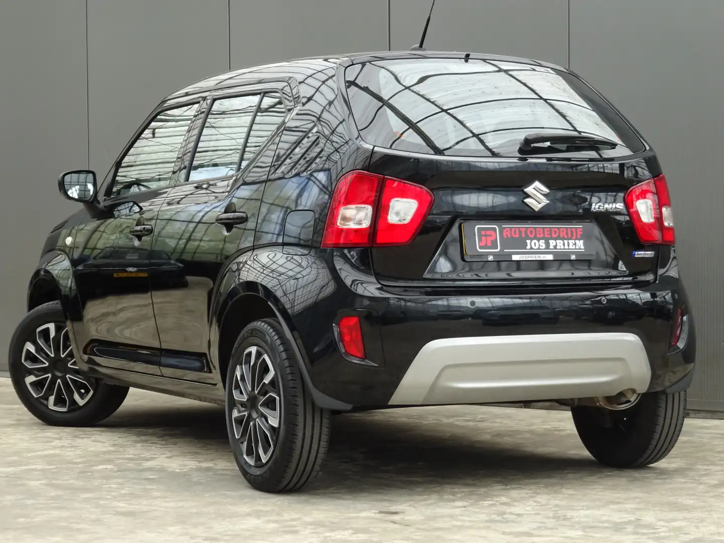 Suzuki Ignis 1.2 Smart Hybrid Comfort * NAVIGATIE * PDC * DEALE Zwart - 2