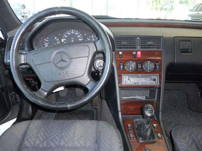 Mercedes-Benz C 200 CLASSE C W 202  2.0D