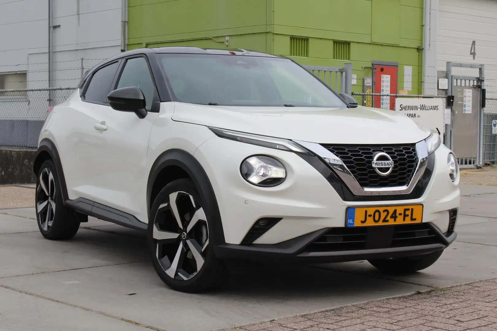 Nissan Juke 1.0 DIG-T Tekna 1E EIG RONDOM CAMERA BOSE KEYLESS Wit - 2