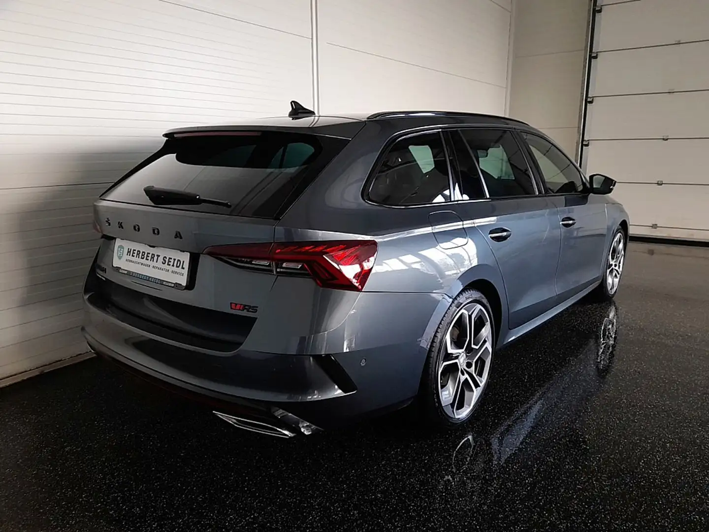 Skoda Octavia Combi RS PLUS 4x4 2,0 TDI DSG *19 ZOLL / RS-EXK... Grau - 2