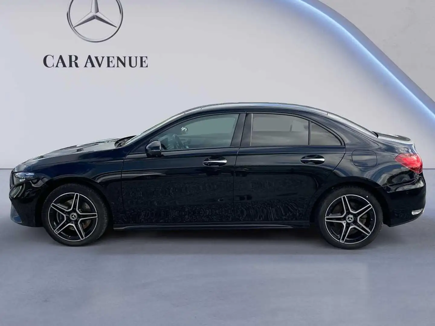 Mercedes-Benz A 250 e Berline AMG Line Noir - 2