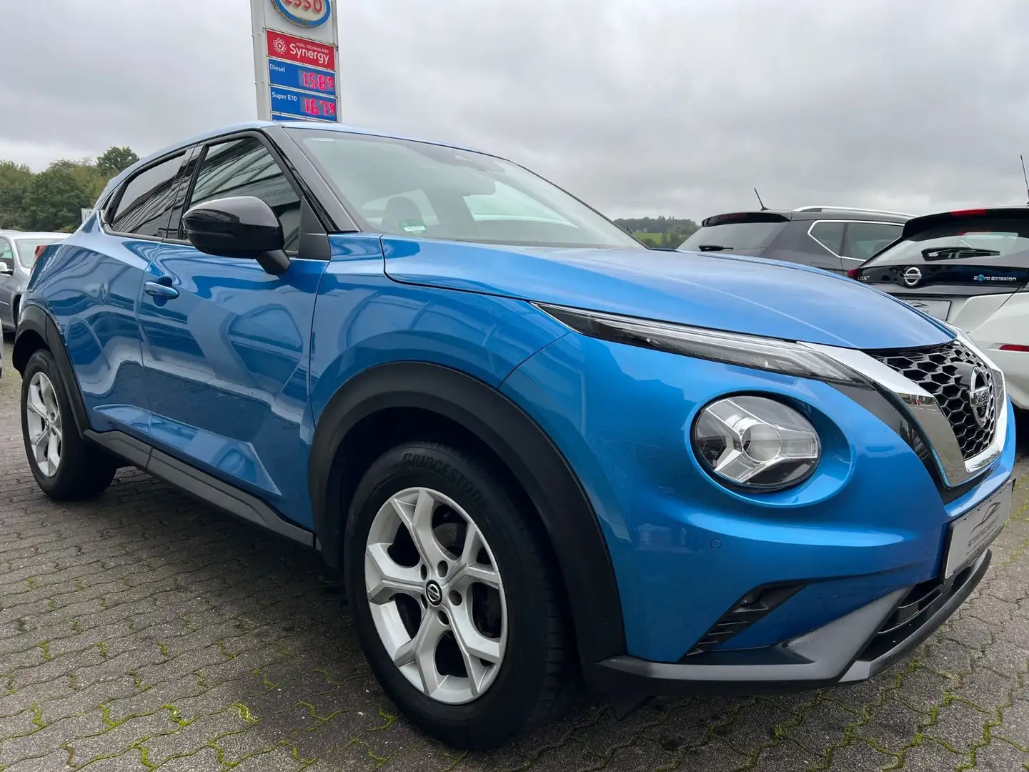 Nissan Juke N-Connecta*NAVI*LED*360° CAM*EURO 6* Bleu - 1